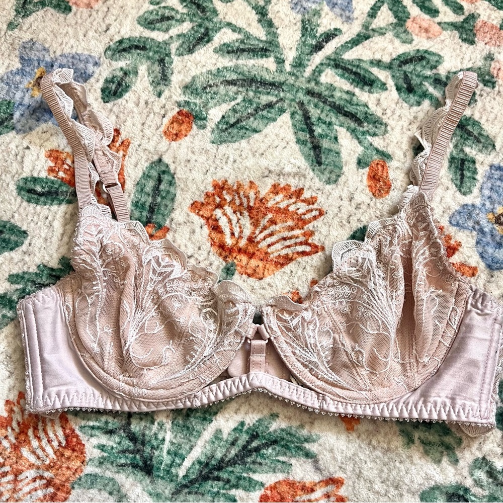 Free People / Nude White Lace Scallop Bra Bralette